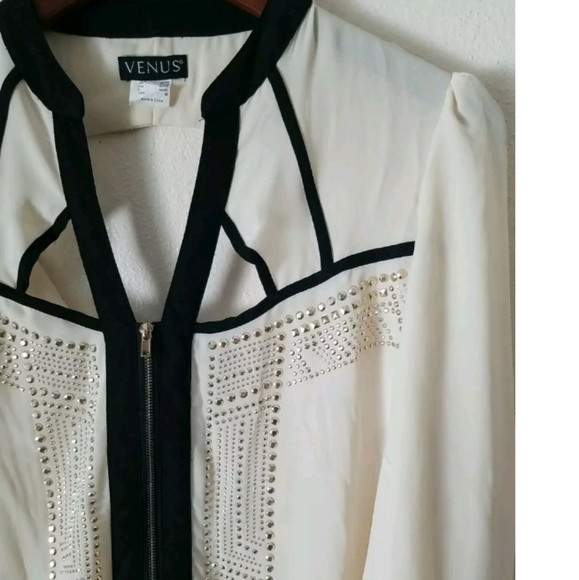 VENUS Ivory Black Gold Studs Full Zipper Down Long‎ Sleeve Cutout Blouse Size M - Picture 2 of 8